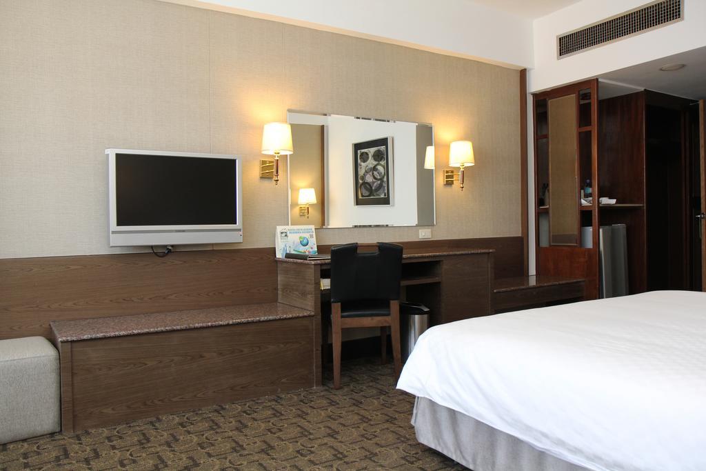 Pleasant Hotels International Таоюань Экстерьер фото